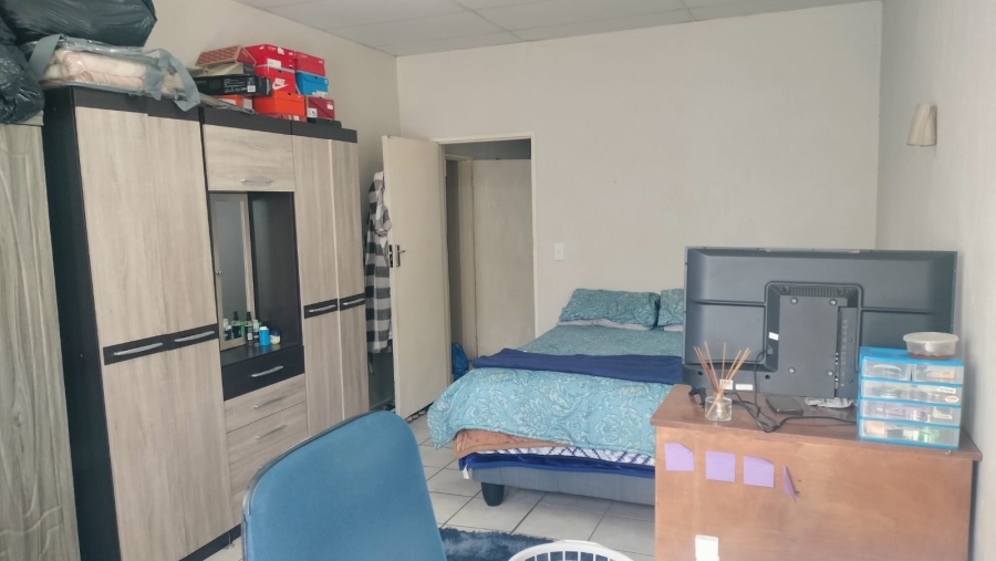 5 Bedroom Property for Sale in Navalsig Free State